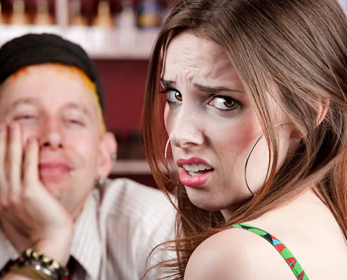 ¿Por qué se apaga la pasión? Descubre las causas del deseo sexual inhibido en la pareja, la ciencia detrás del erotismo y pautas clínicas para reactivarlo.