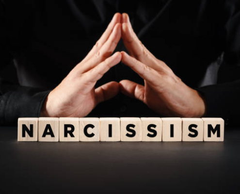 Trastorno de la Personalidad Narcisista: Síntomas y Rasgos Clínicos | Raúl Padilla